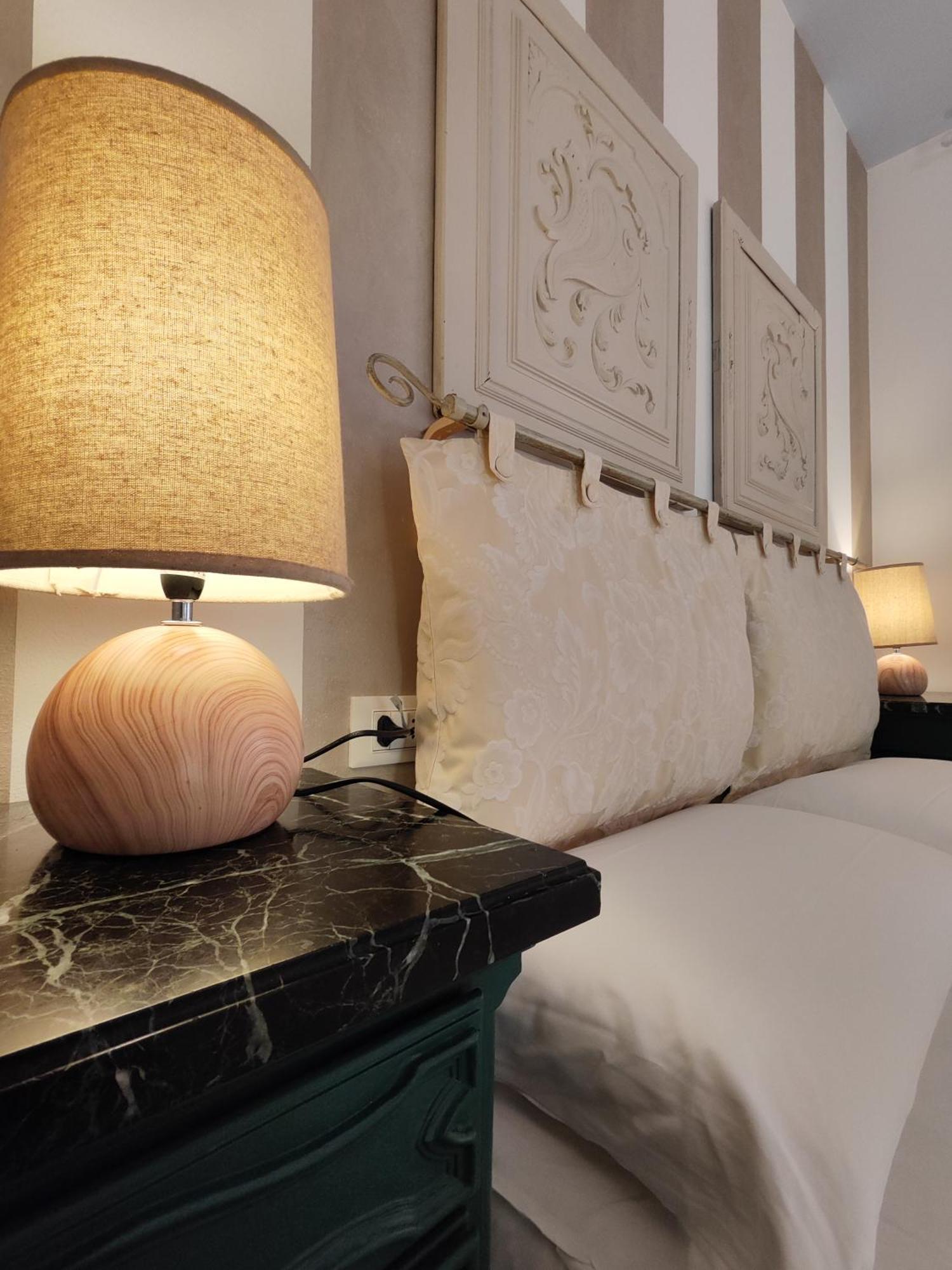 Garda Relais Antica Romelia Bed & Breakfast Montichiari Bagian luar foto