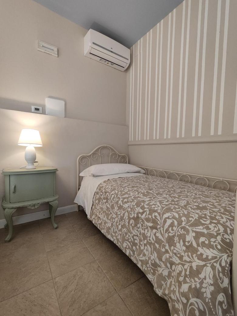 Garda Relais Antica Romelia Bed & Breakfast Montichiari Bagian luar foto