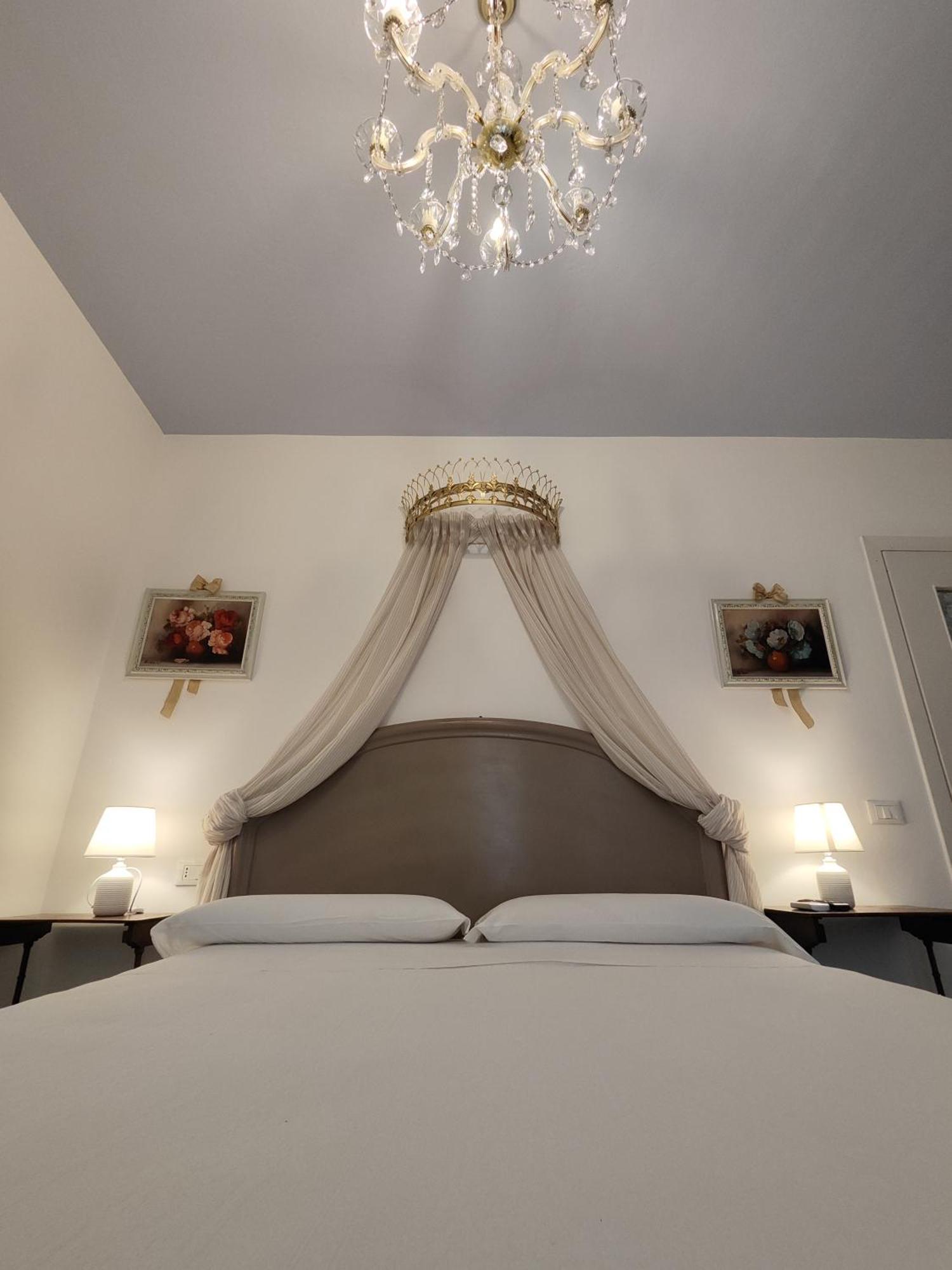 Garda Relais Antica Romelia Bed & Breakfast Montichiari Bagian luar foto
