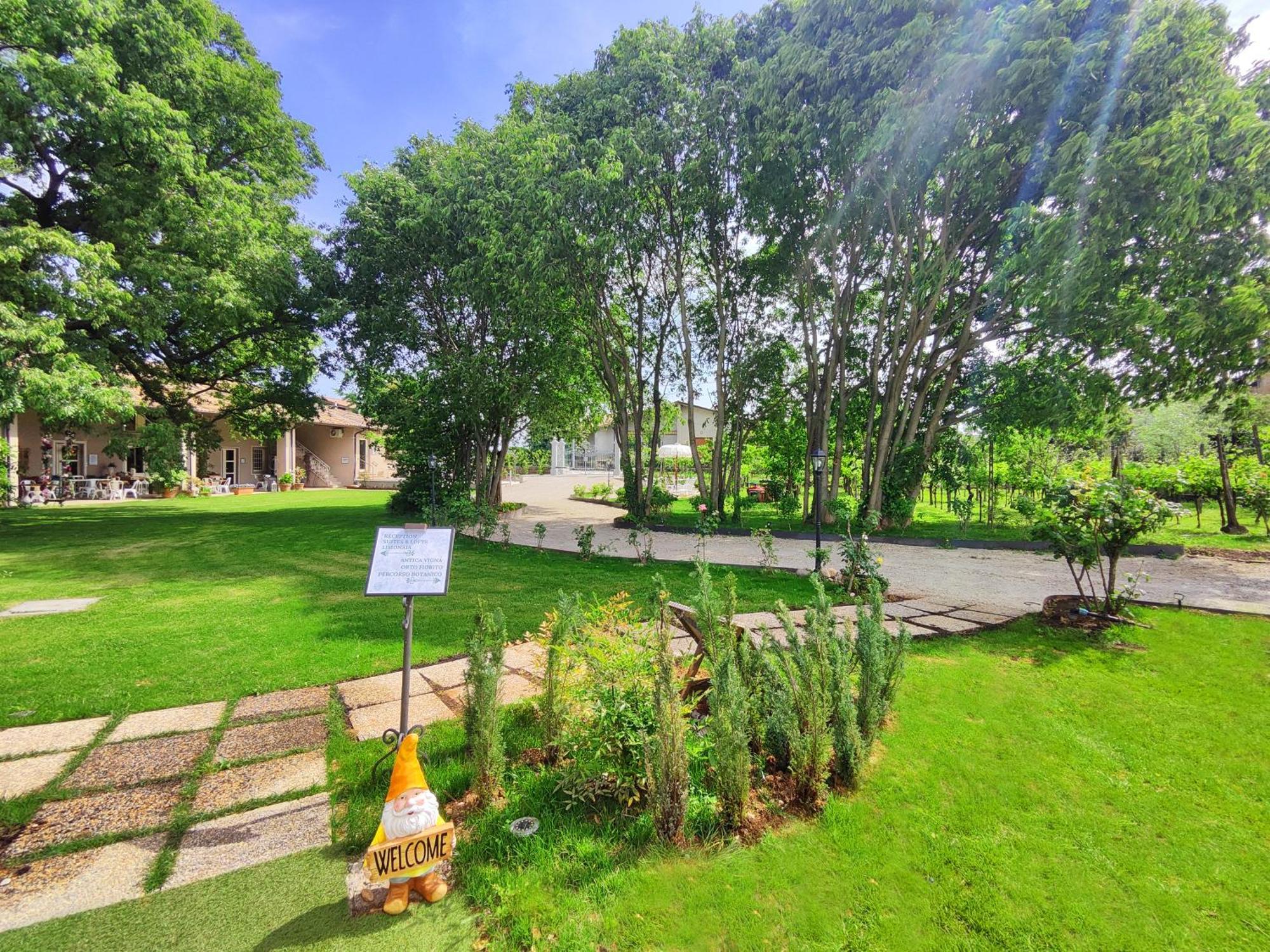 Garda Relais Antica Romelia Bed & Breakfast Montichiari Bagian luar foto