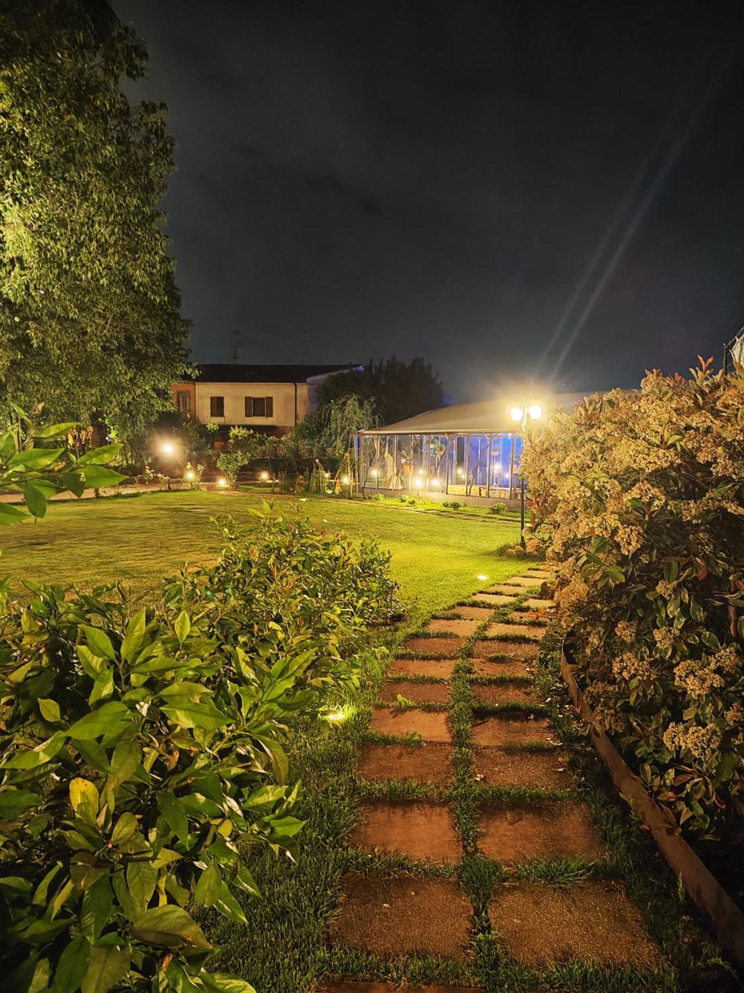 Garda Relais Antica Romelia Bed & Breakfast Montichiari Bagian luar foto